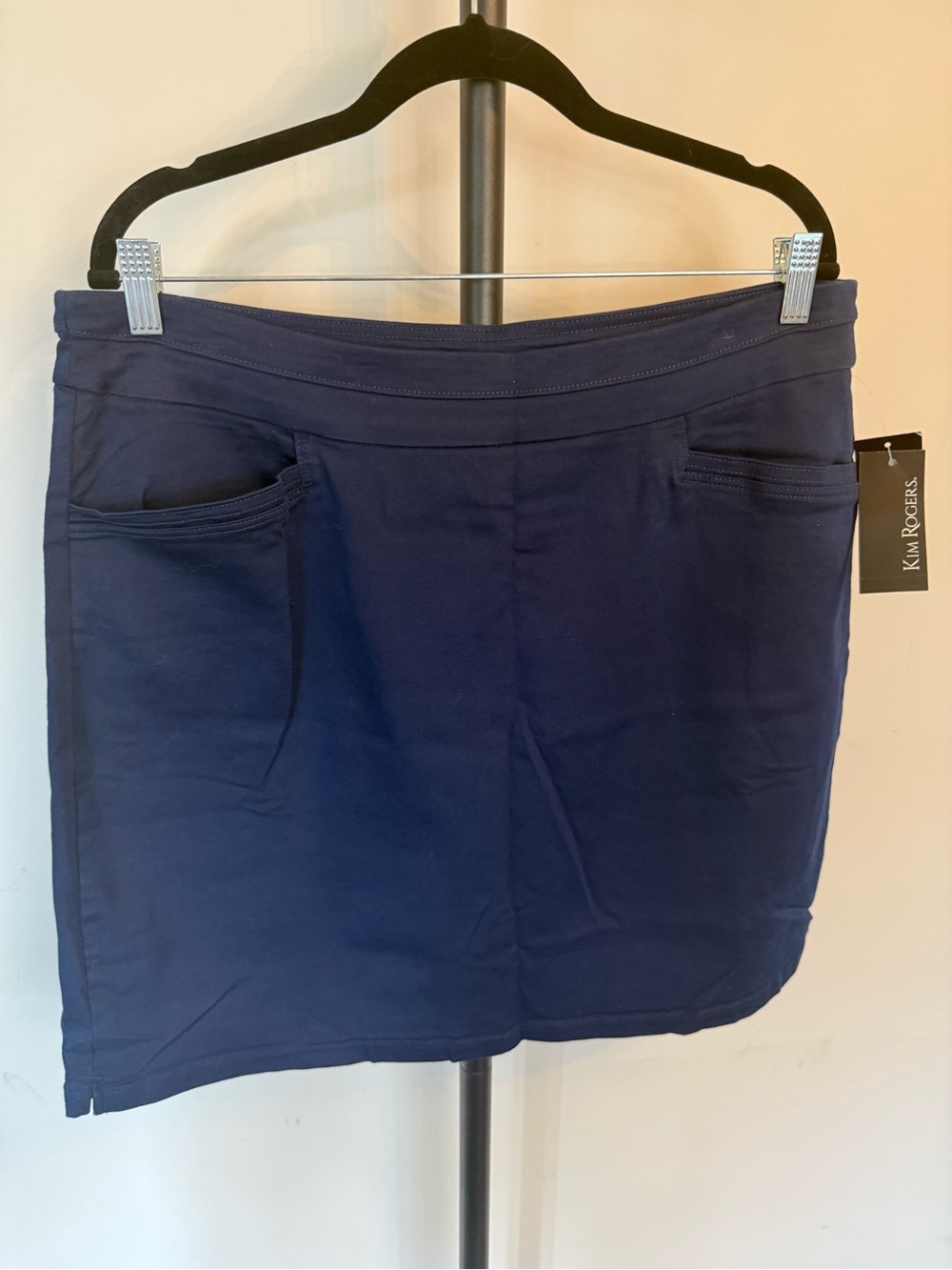 3/$15 Kim Rogers Navy Pull-On Cotton Skort